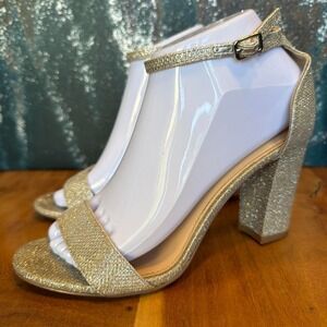 Michael By Michael Shannon sascha silver glitter heels size 7.5